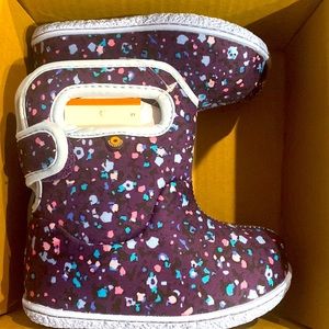 Baby Bogs Size 7 little kid